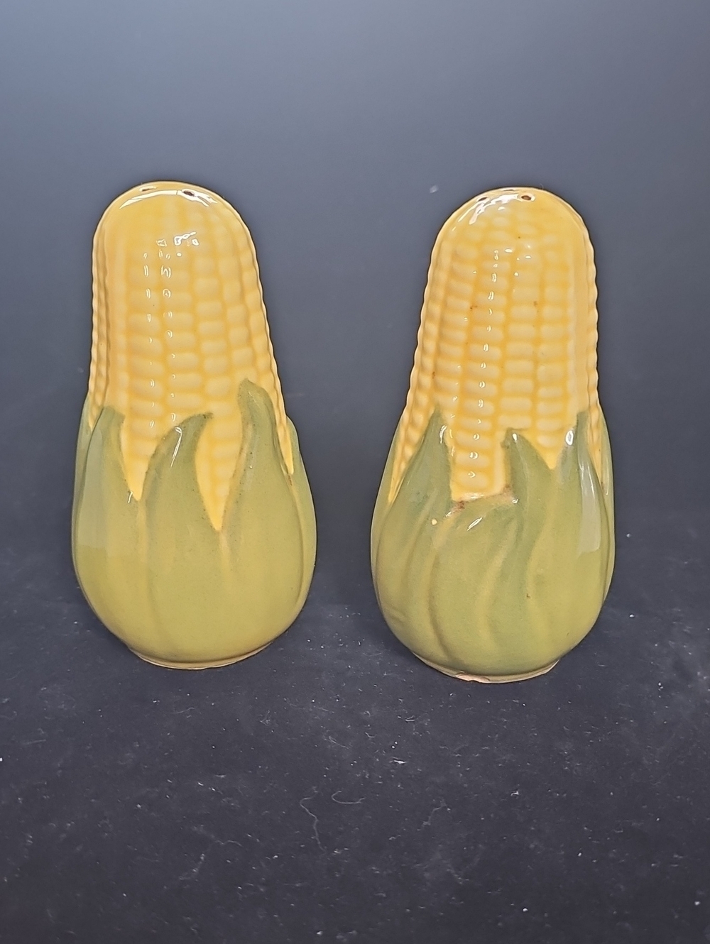 Vintage Cardinal Ceramic Corn  5 1/2  inches tall. Cob Salt & Pepper Shakers -